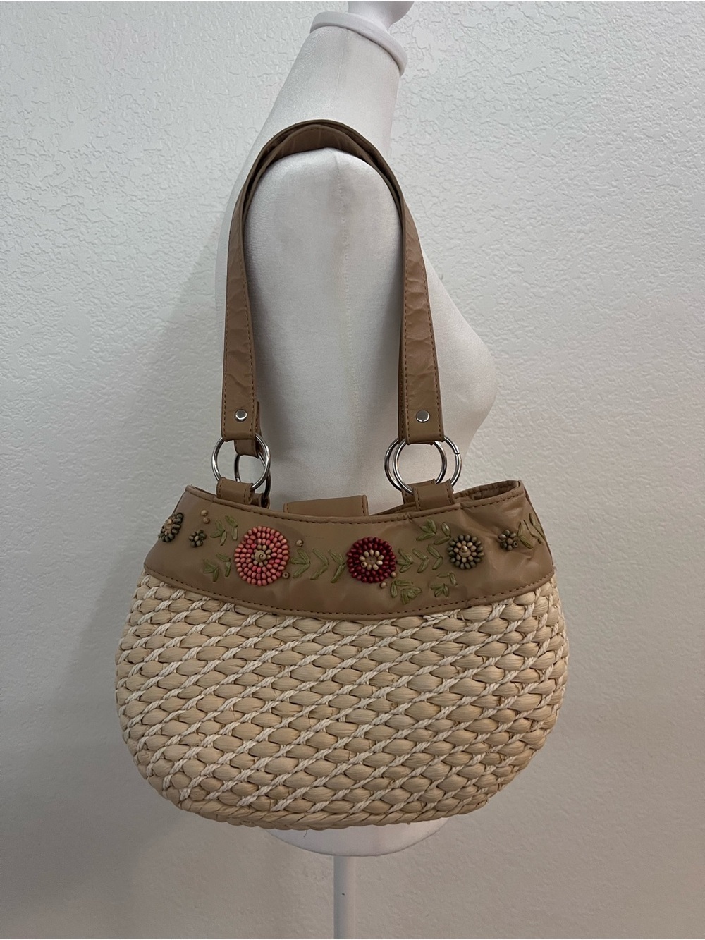 Woven Straw Shoulder Bag Floral Beaded Boho Purse Tan Faux Leather Trim